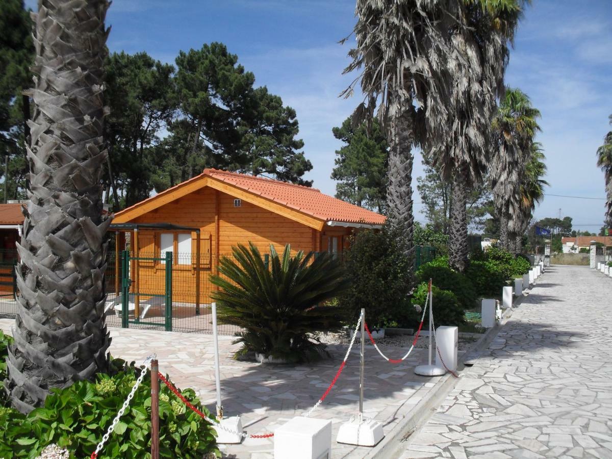 Lobateira Guest house Fernao Ferro